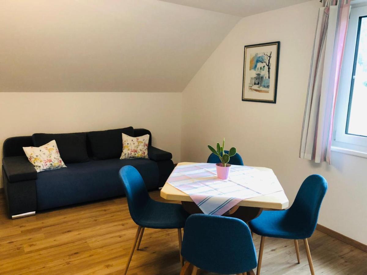 באד אאוסי Alpine Appartments Ausseerland מראה חיצוני תמונה
